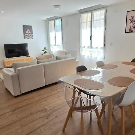 Apartamento Le Sanctuzen Proche Sanctuaire, Spacieux